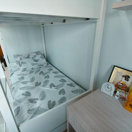 문틴루파 Cozy Unit With Free Pool, Netflix & Wifi In Alabang Crq3 아파트 호텔 외부 사진