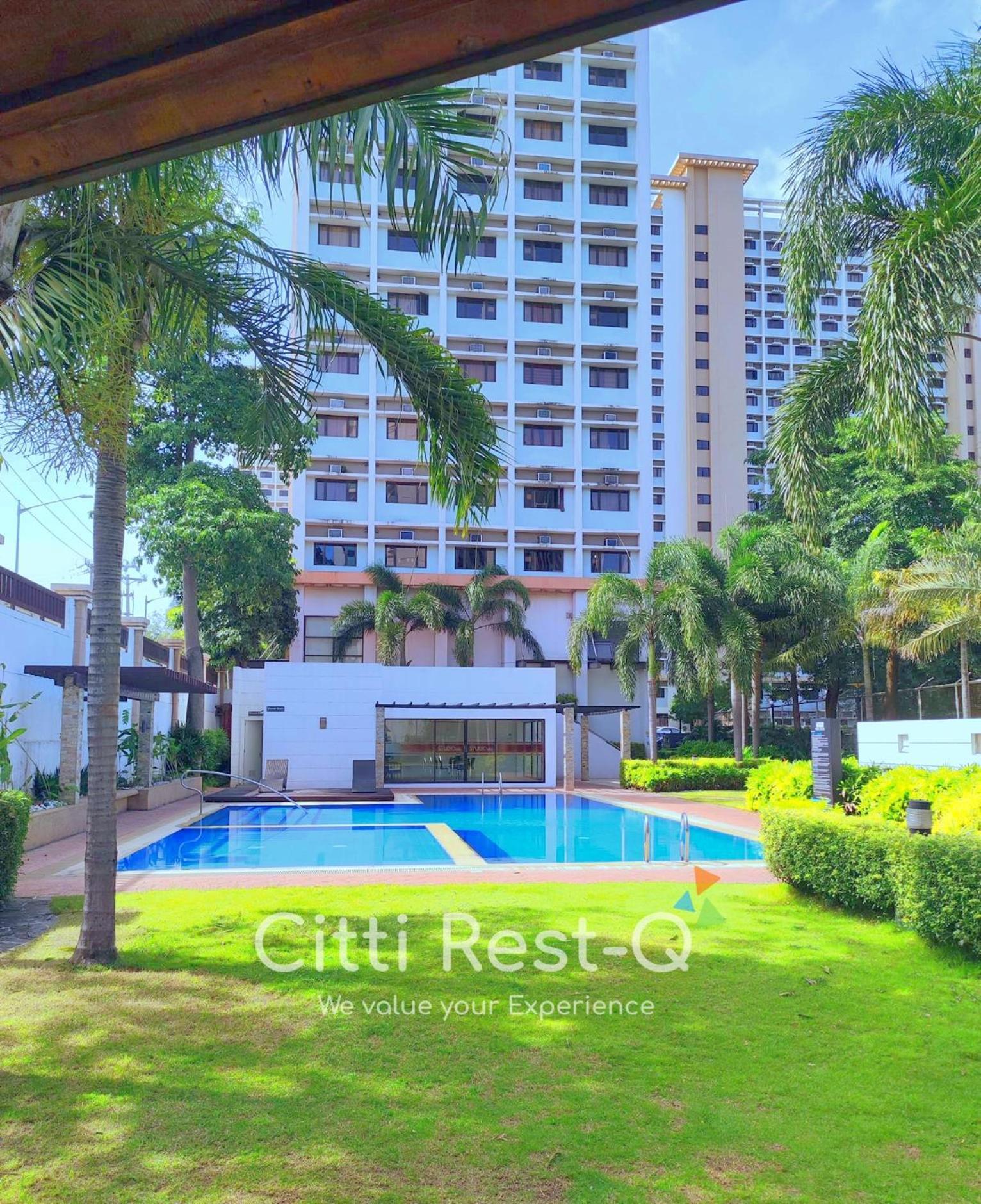 문틴루파 Cozy Unit With Free Pool, Netflix & Wifi In Alabang Crq3 아파트 호텔 외부 사진