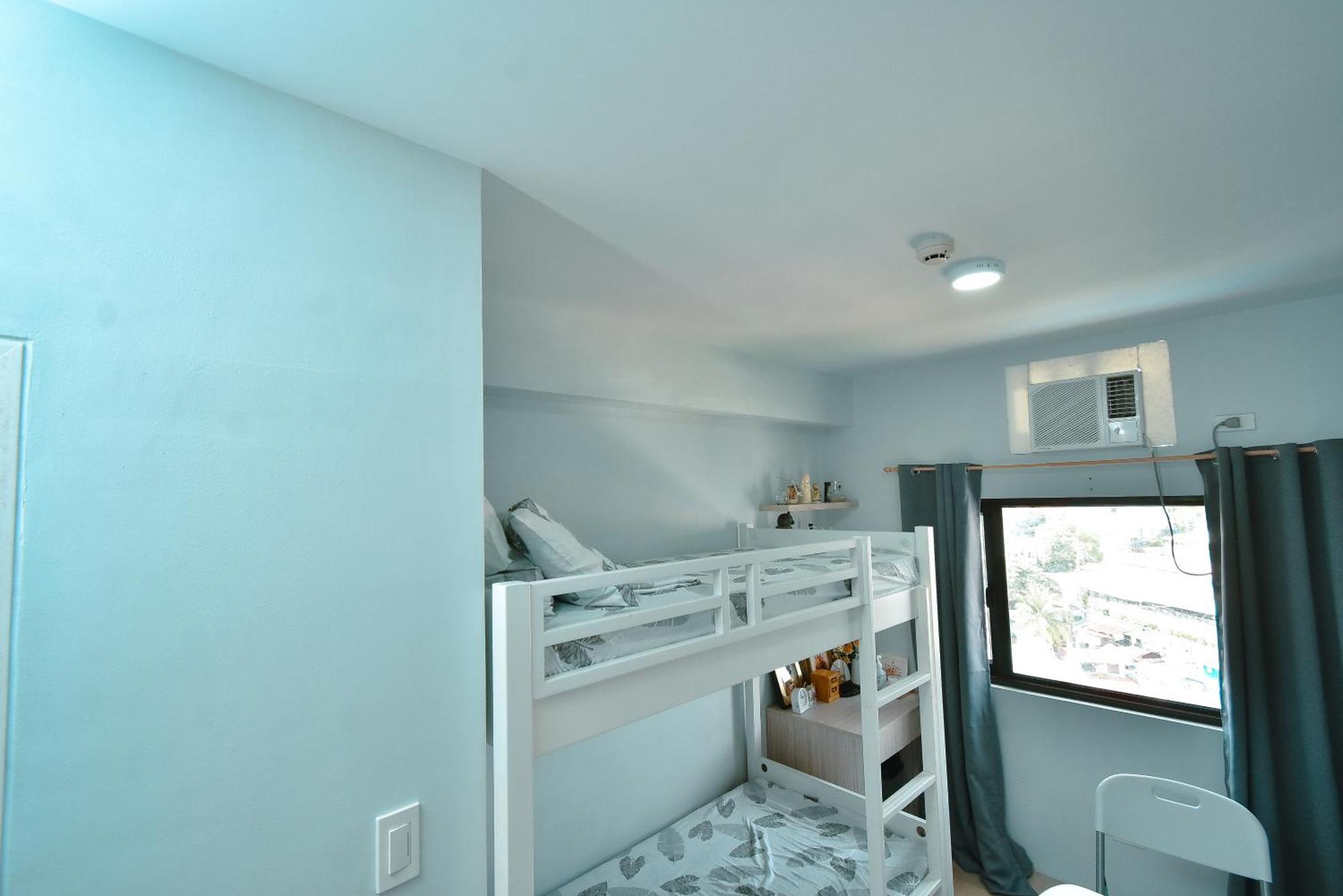 문틴루파 Cozy Unit With Free Pool, Netflix & Wifi In Alabang Crq3 아파트 호텔 외부 사진