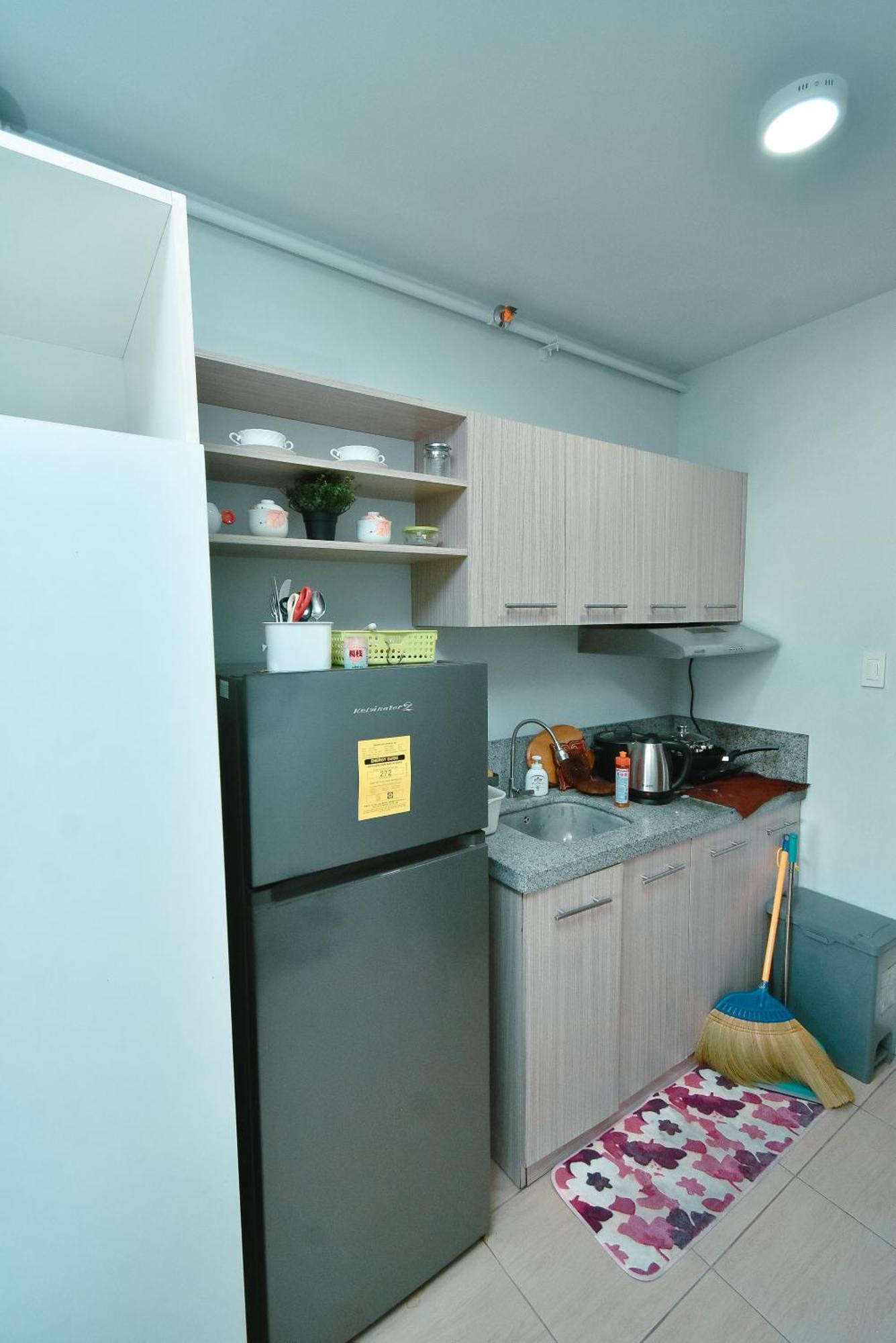 문틴루파 Cozy Unit With Free Pool, Netflix & Wifi In Alabang Crq3 아파트 호텔 외부 사진