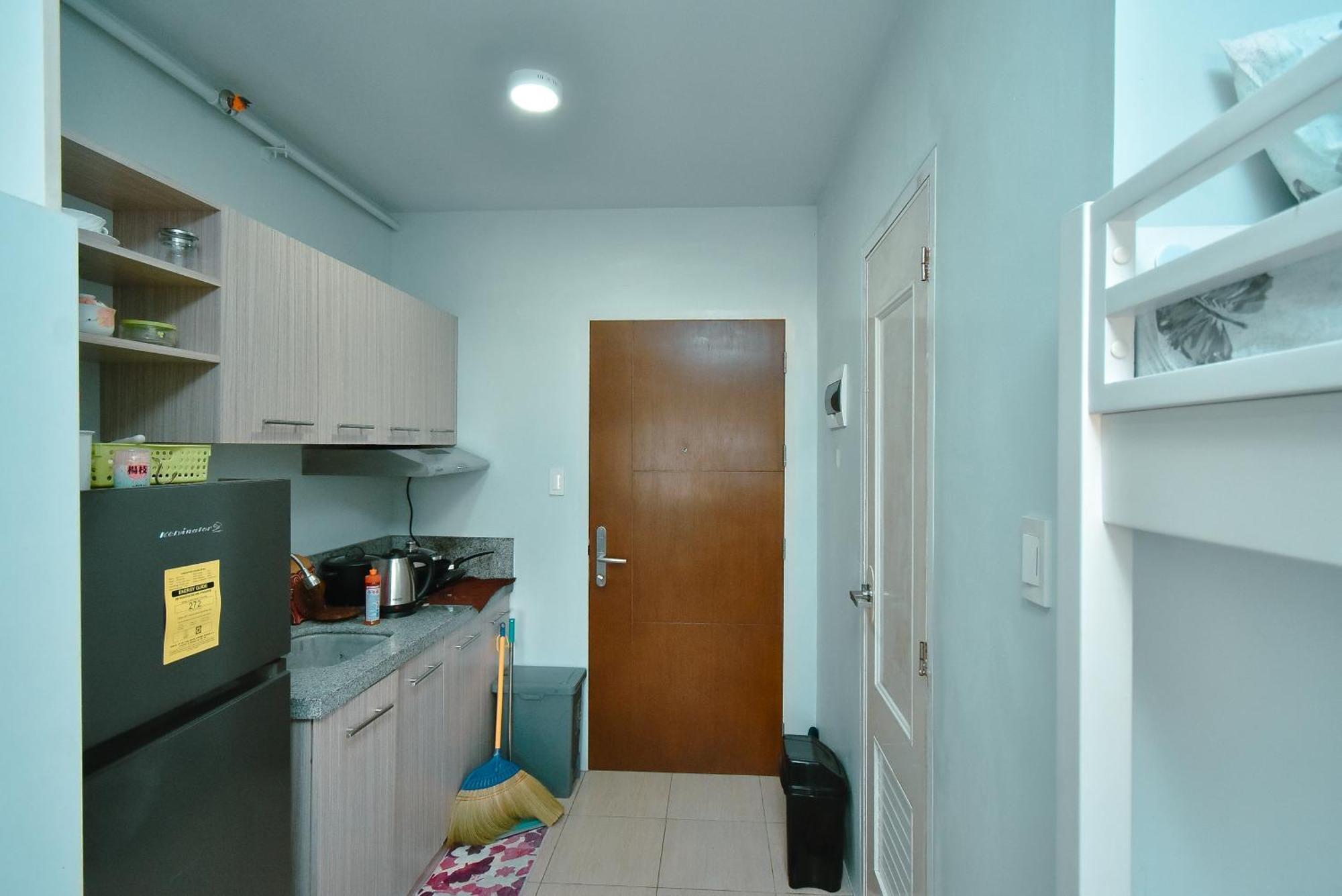 문틴루파 Cozy Unit With Free Pool, Netflix & Wifi In Alabang Crq3 아파트 호텔 외부 사진